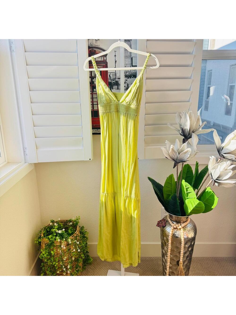 Forever 21. Size S. Lime Green V‑Neck Maxi Slip Dress